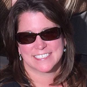 Meet your Posher, Staci